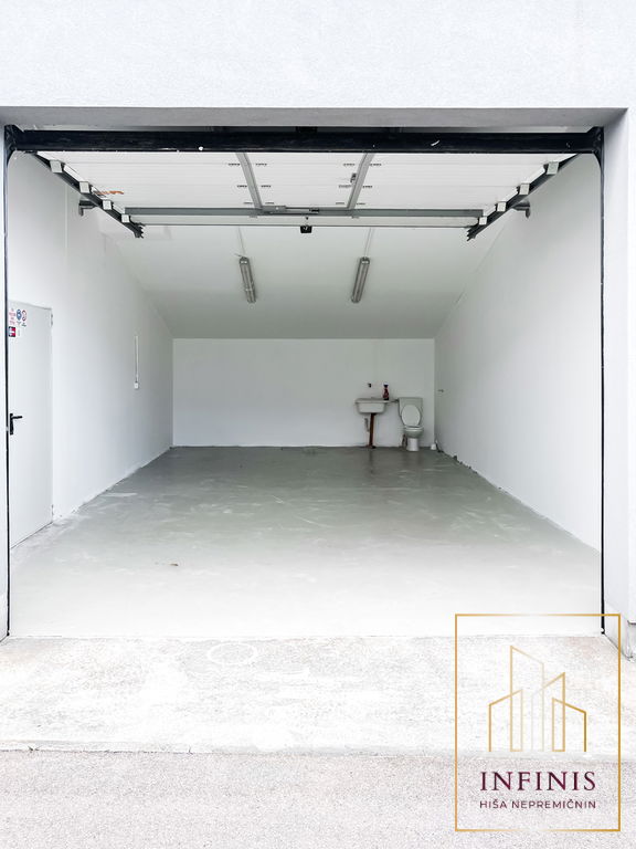 Ljubljana okolica – Logatec, poslovni prostor – PPO1177SD