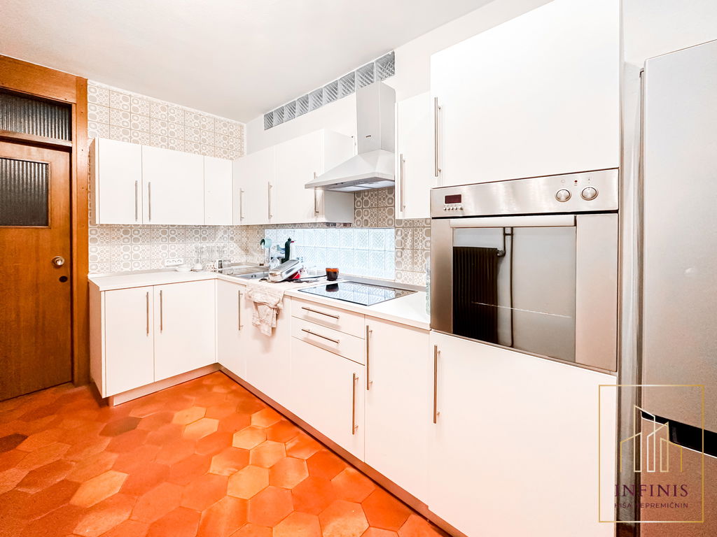 Ljubljana mesto – Zg. Šiška, hisa – HO1024SD