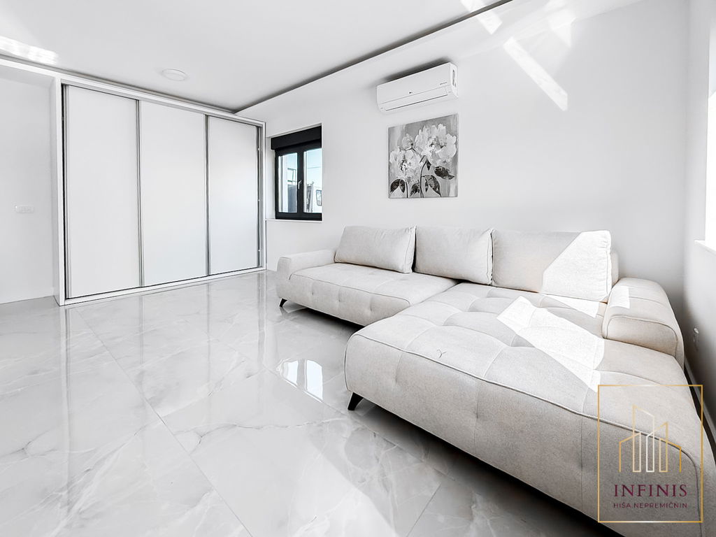 Zadarska županija – , stanovanje – SP122SD